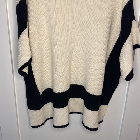 ANN TAYLOR oversized mock neck tunic sweater - Picture 3 of 8